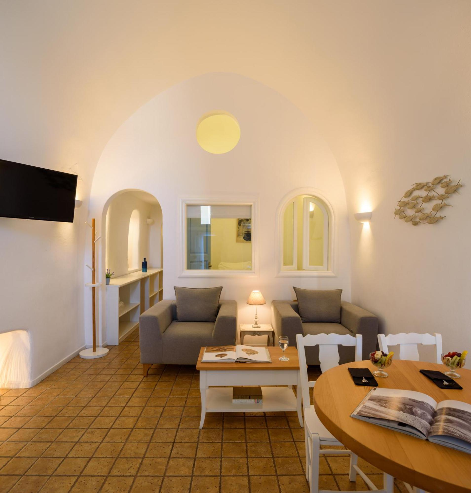 Pantelia Suites Fira  Dış mekan fotoğraf